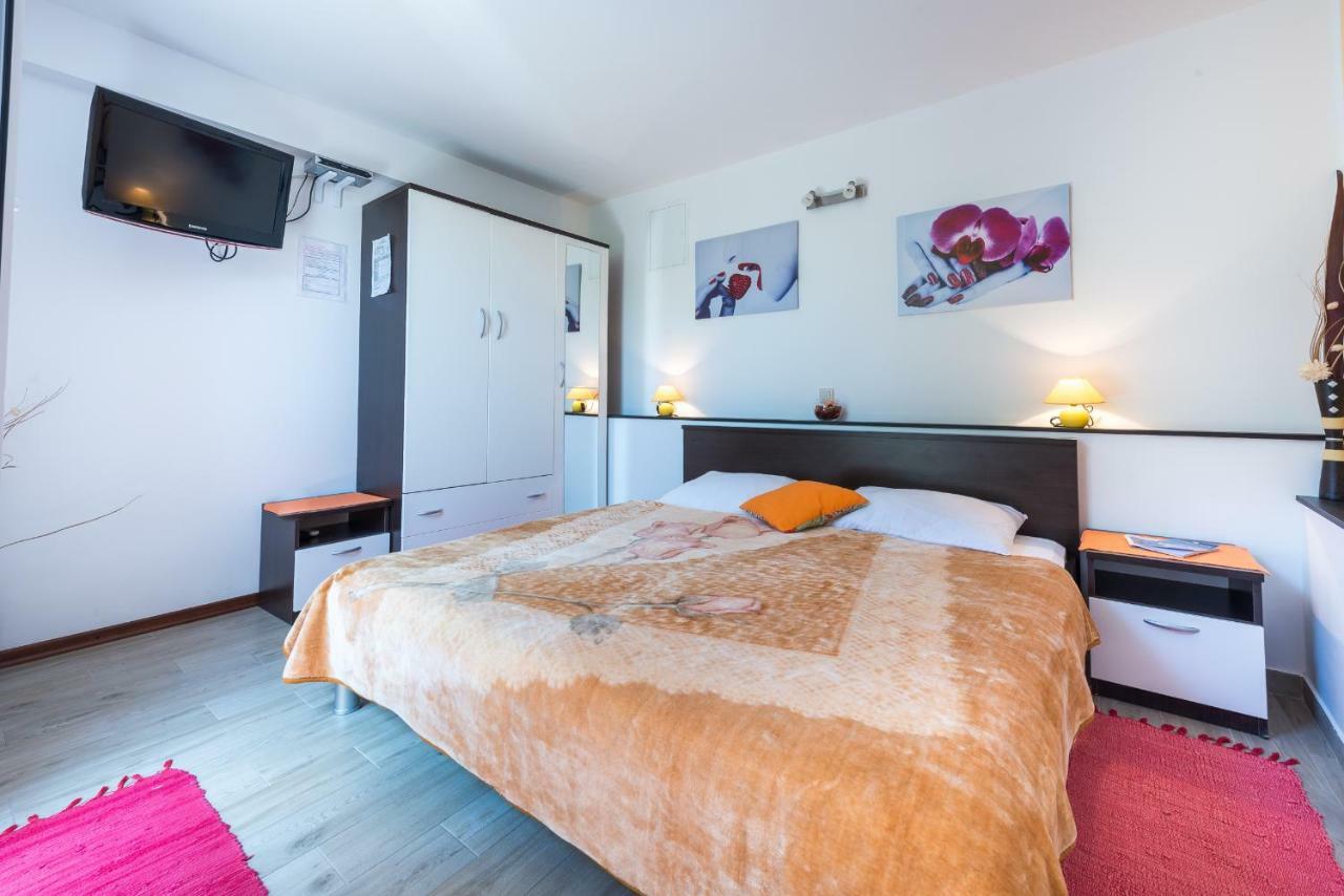 House Jelena Hotel Mlini Exterior photo