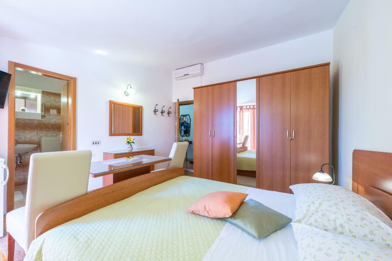 House Jelena Hotel Mlini Exterior photo